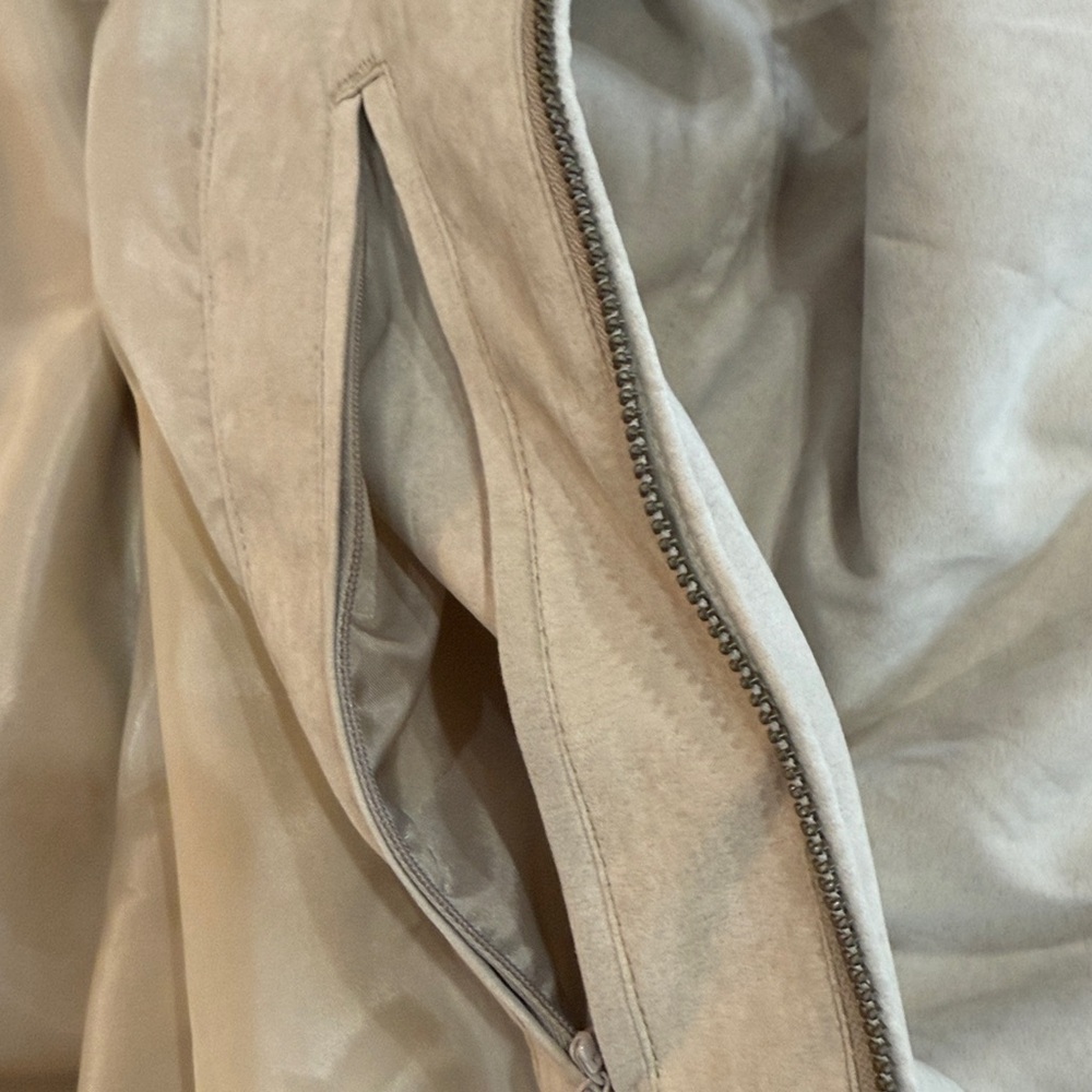 Firethorn Cream Jacket - Picture 7 of 9